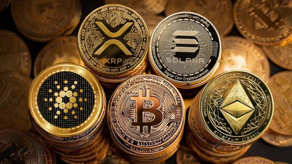 Bitcoin điều chỉnh, Altcoin tăng mạnh: Điều gì đang xảy ra với dòng tiền Crypto